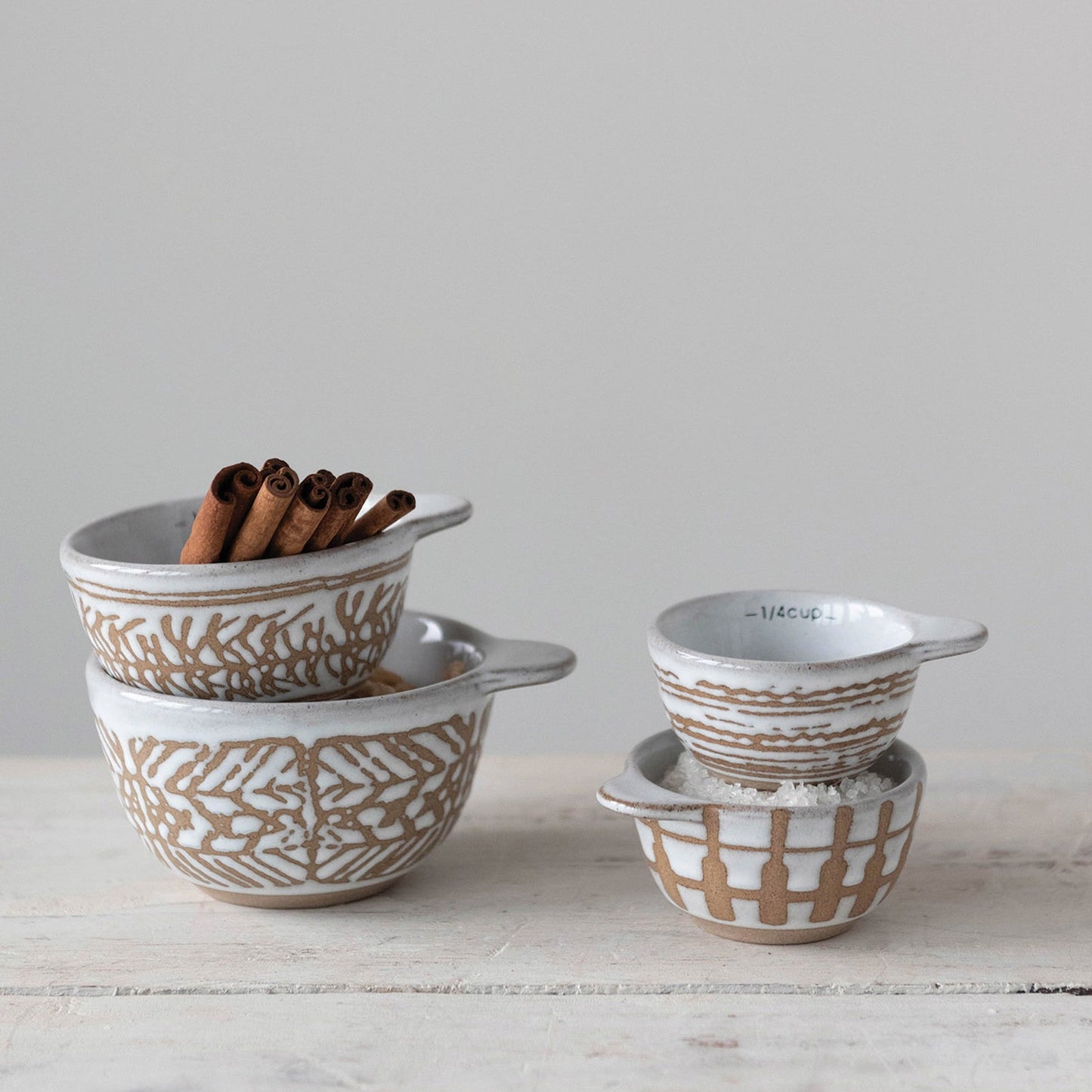 STONEWARE MEASURING CUP SET